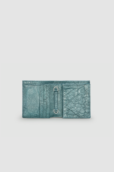 EMBOSSED WALLET ON CHAIN