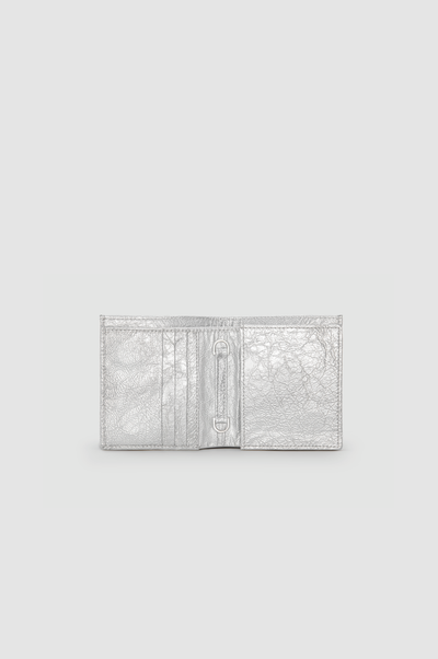 EMBOSSED WALLET ON CHAIN