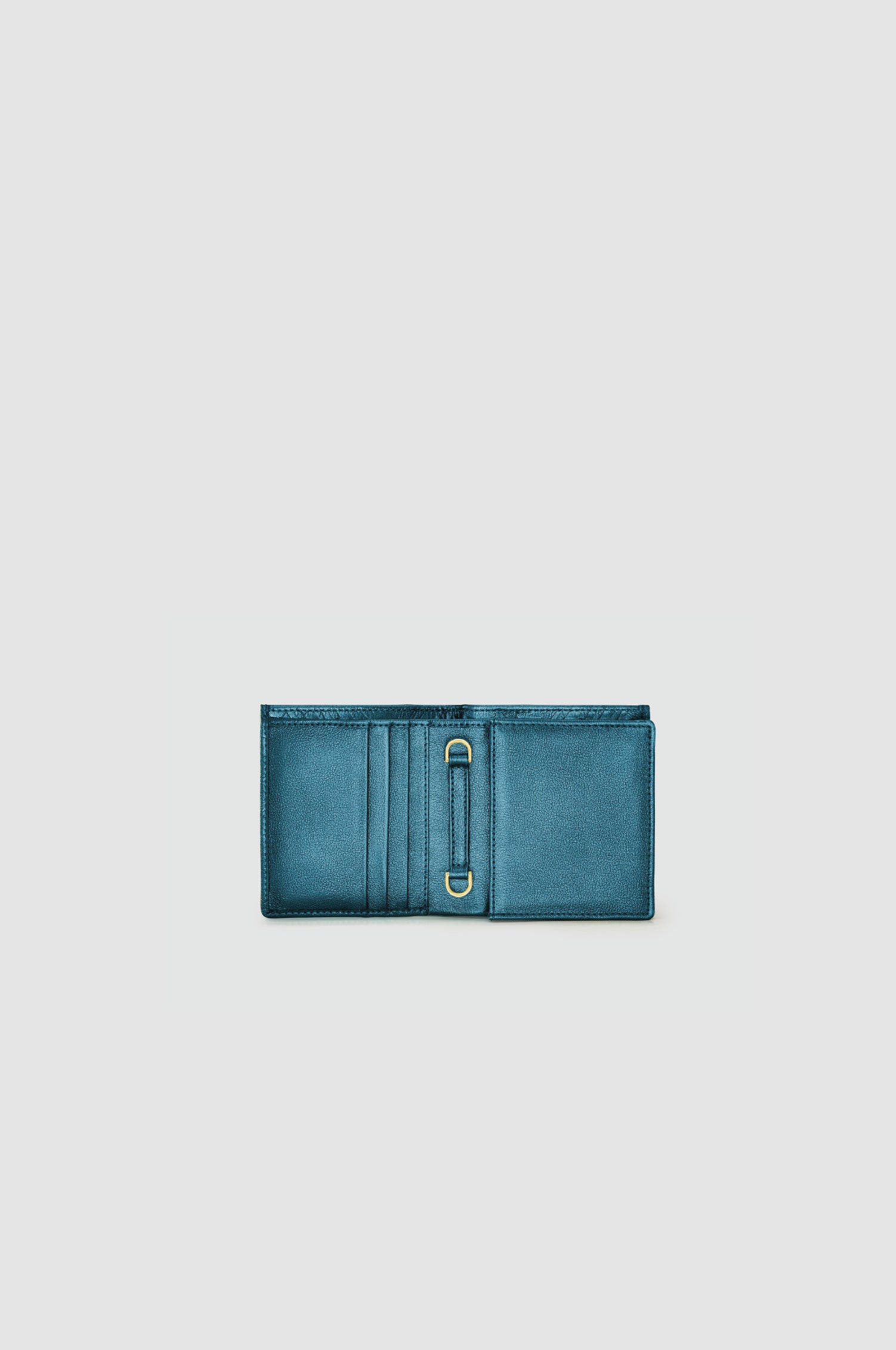 EMBOSSED WALLET ON CHAIN
